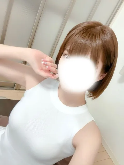 鹿乃ななみ