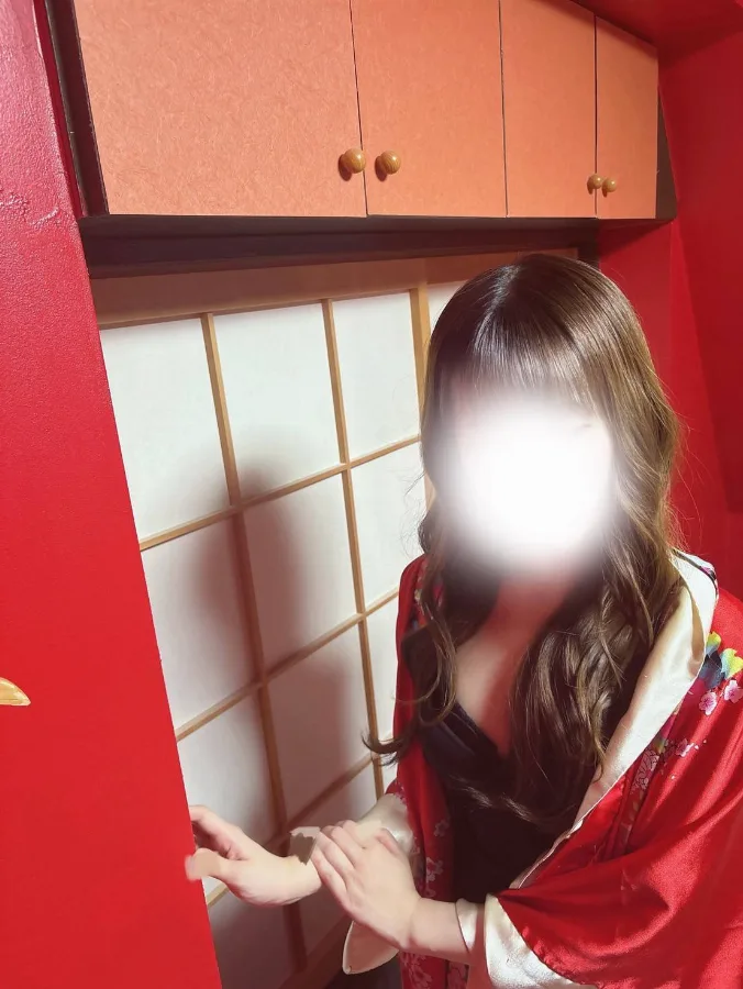 しのぶ7月12日デビュー