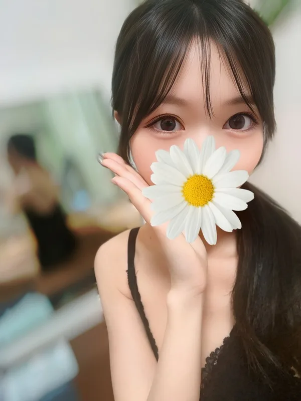 小花かのん