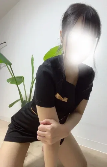 万鈴【まりん】(23)