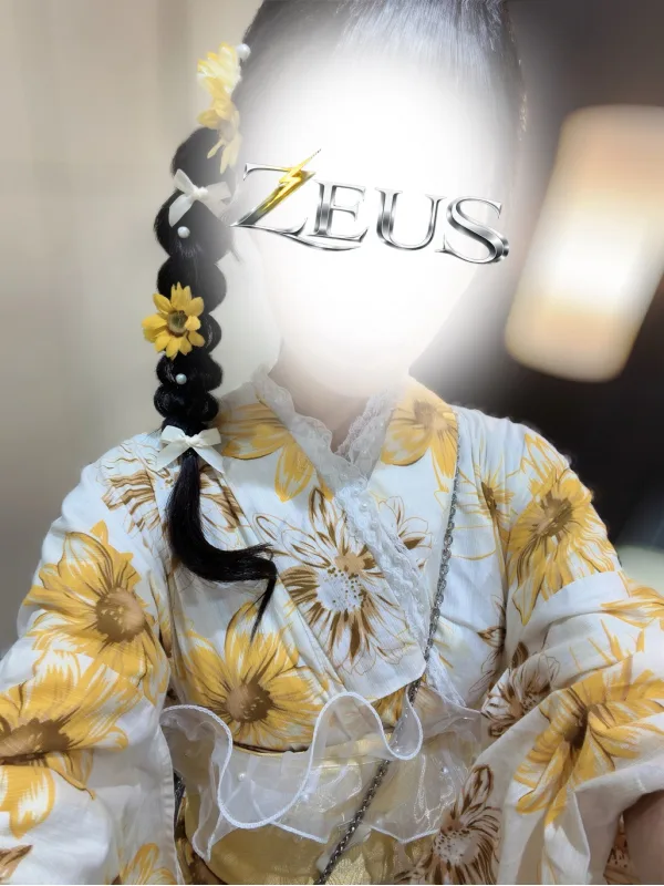 吉沢 にこ