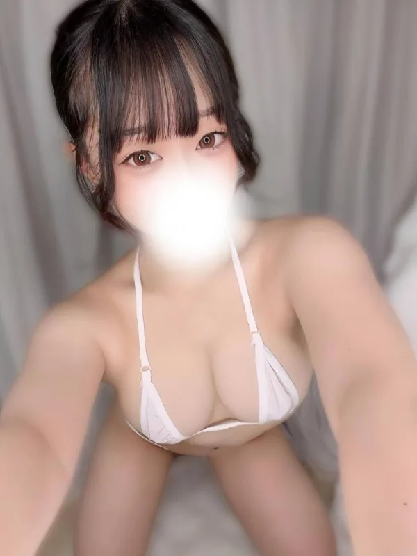 松岡ひな