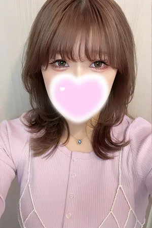 芹澤 レイラ