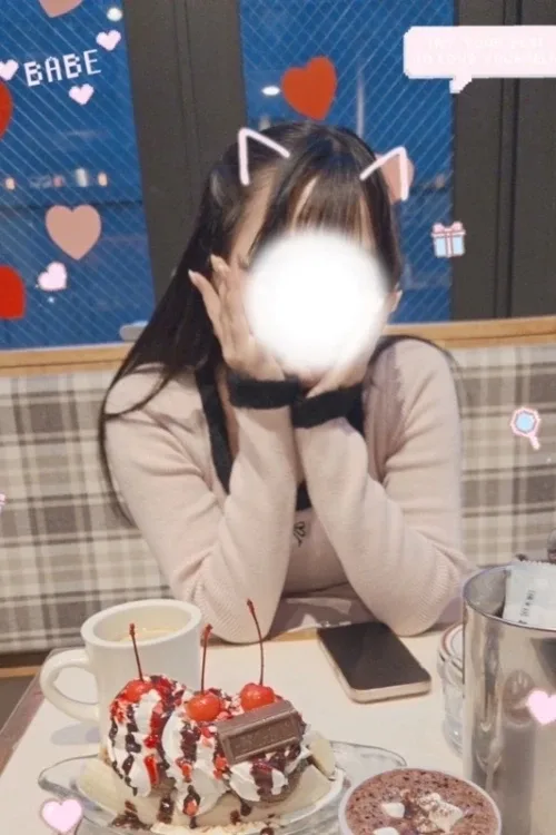 桃瀬にこる