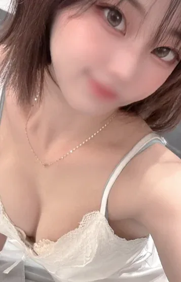清家 りいさ(25)