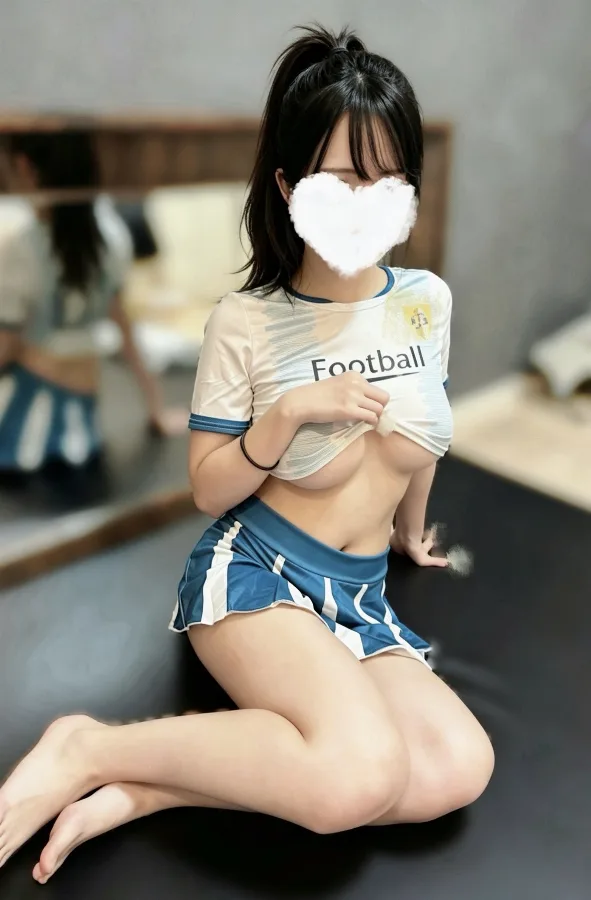 望月ましろ