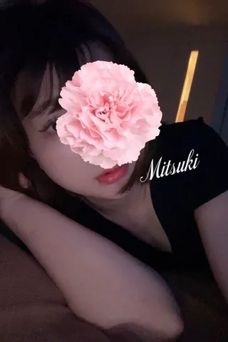 美月りあ