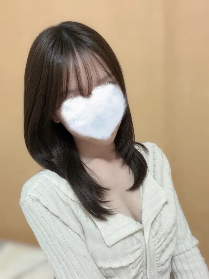 Therapist. パインみゆ（24 歳 ）