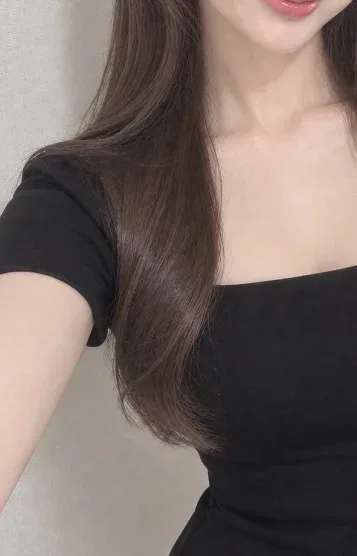 アンナ(24)