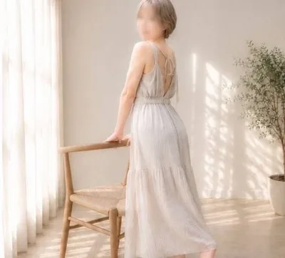 新人れいこ