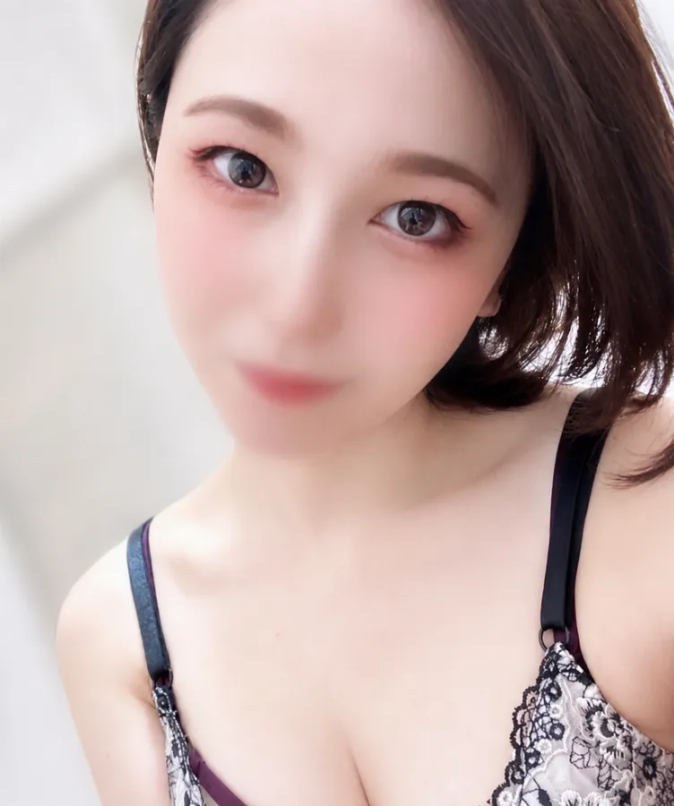 柚月えま
