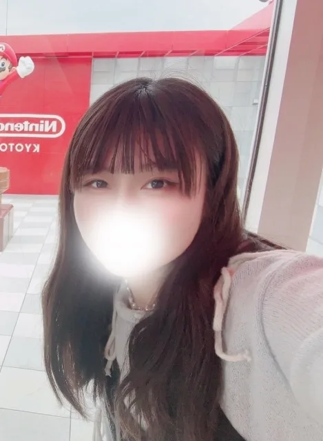 西澤ももか