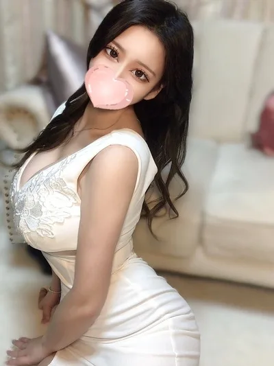 ここな【攻め攻めまくるギラギラGカップギャル♡】