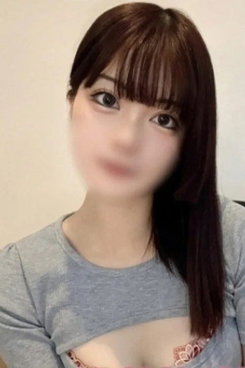 ニイナ(24)
