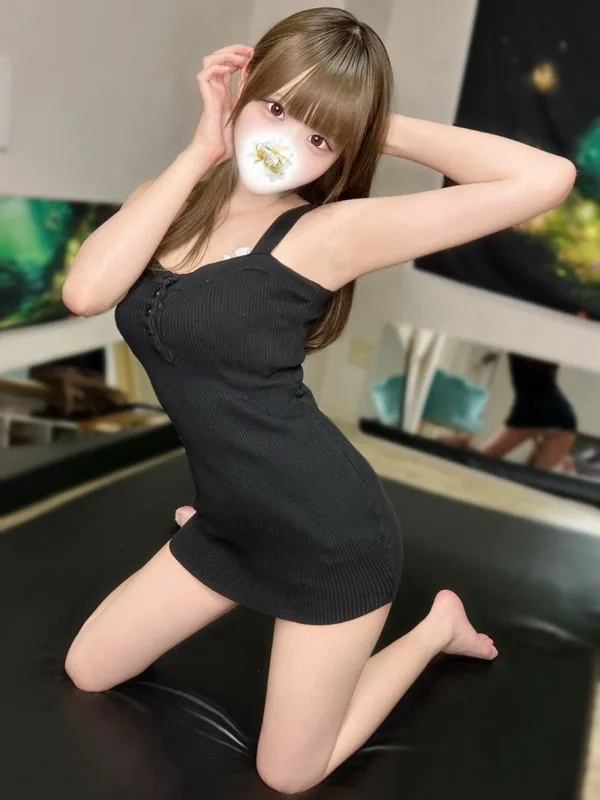 朝比奈もな