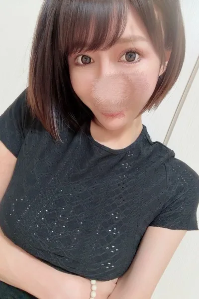ゆりな