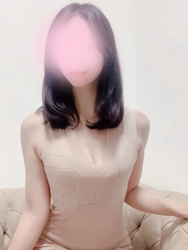 柚木えま