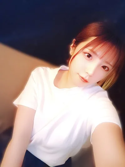 裕乃おとは