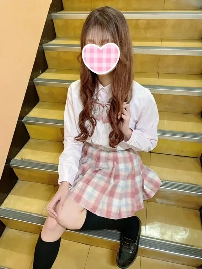 みりな🔰 【業界未経験のスレンダーアイドル】