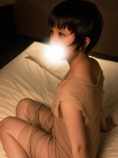 美咲 れな