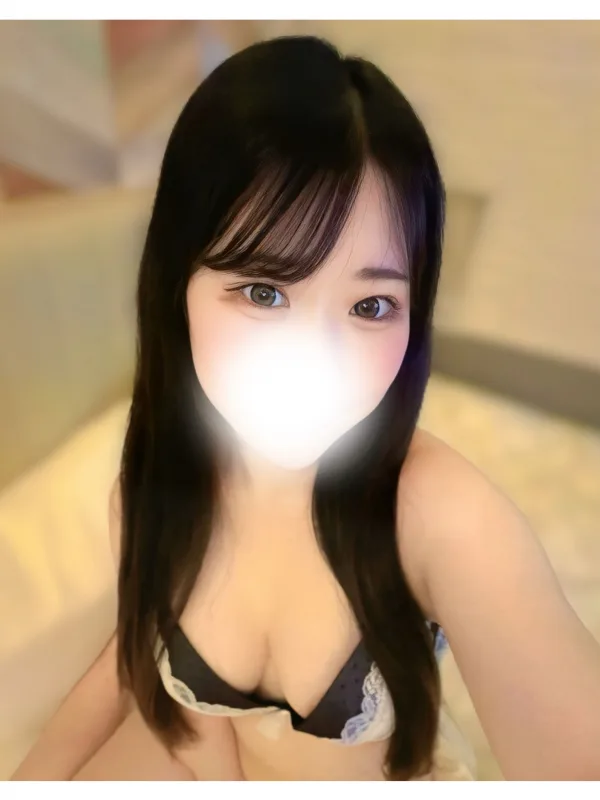倉持ひな