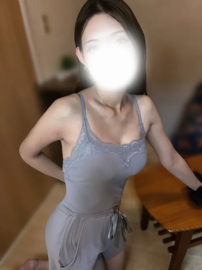 小鳥遊しおん