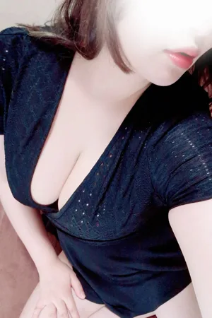 黒崎 あさぎ