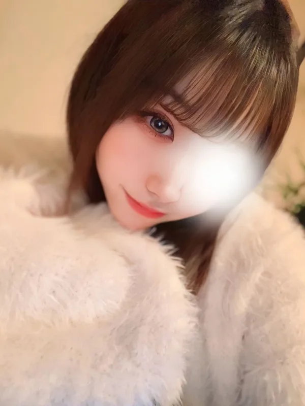白咲ももな