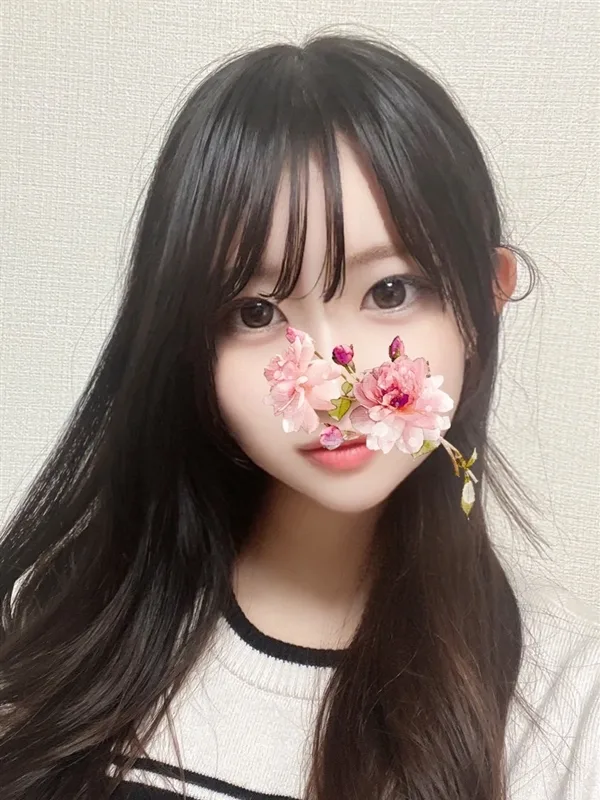山本 ひな