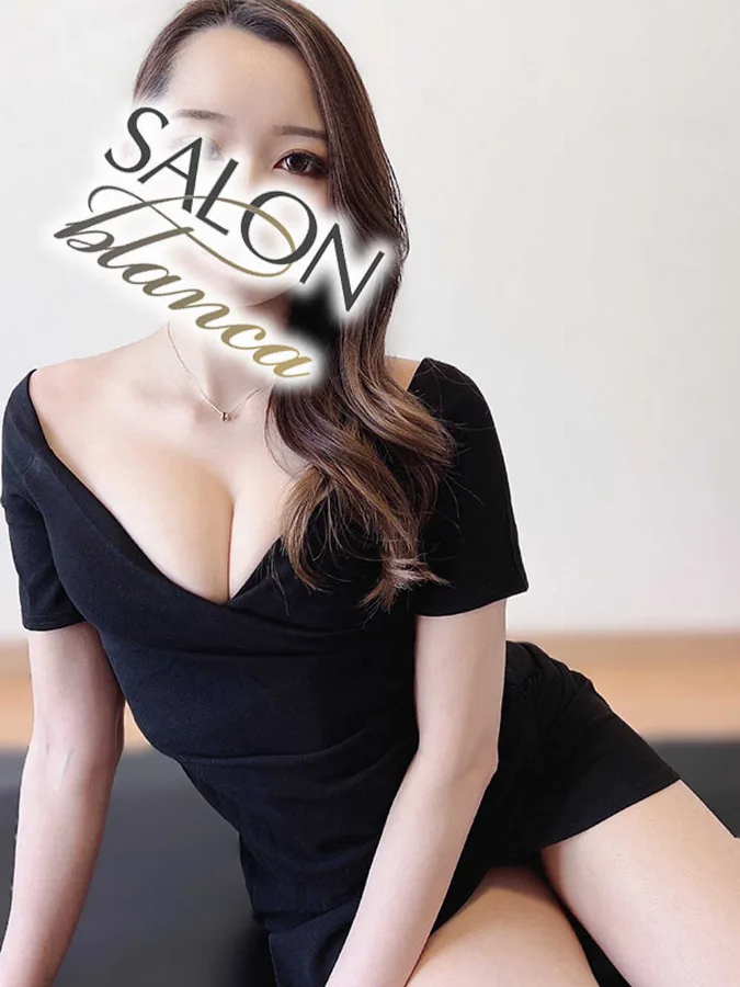 酒井えりな