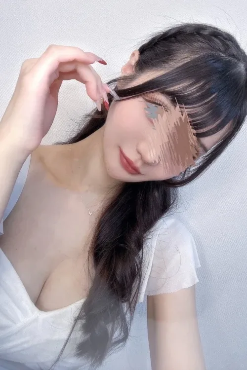 伊織らえ