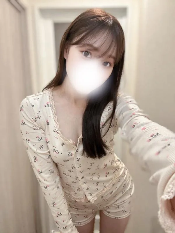 楪 すみれ