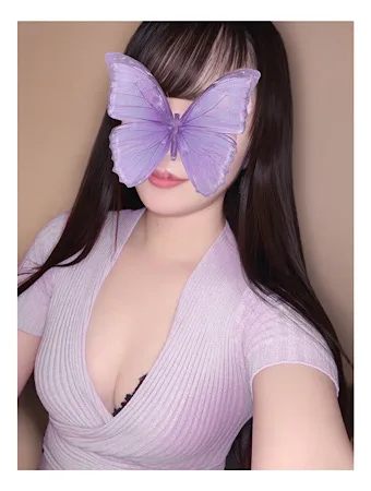 松村かれん