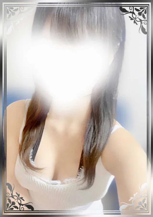 成宮さとみ