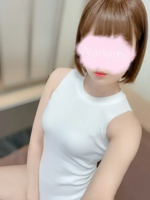 鹿乃ななみ