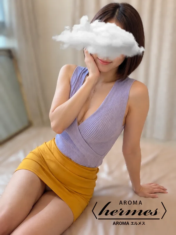 三田 ゆりあ