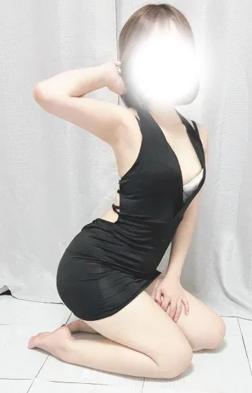 エリ(21)
