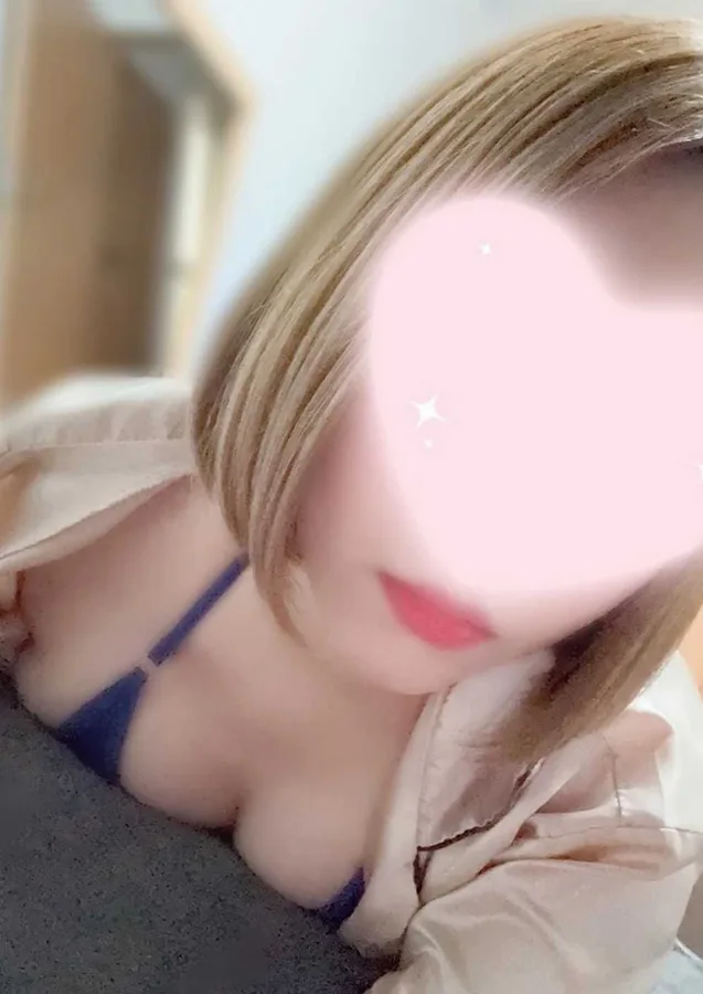 篠塚まこ