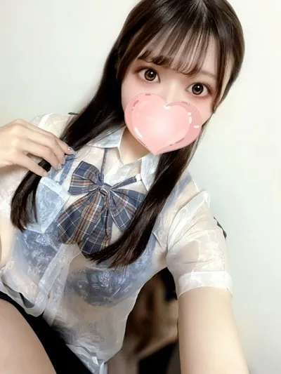 りりか【色白Eカップ♡アイドル級美女】
