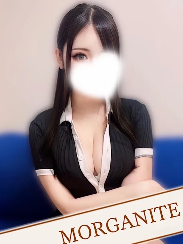 安西みく