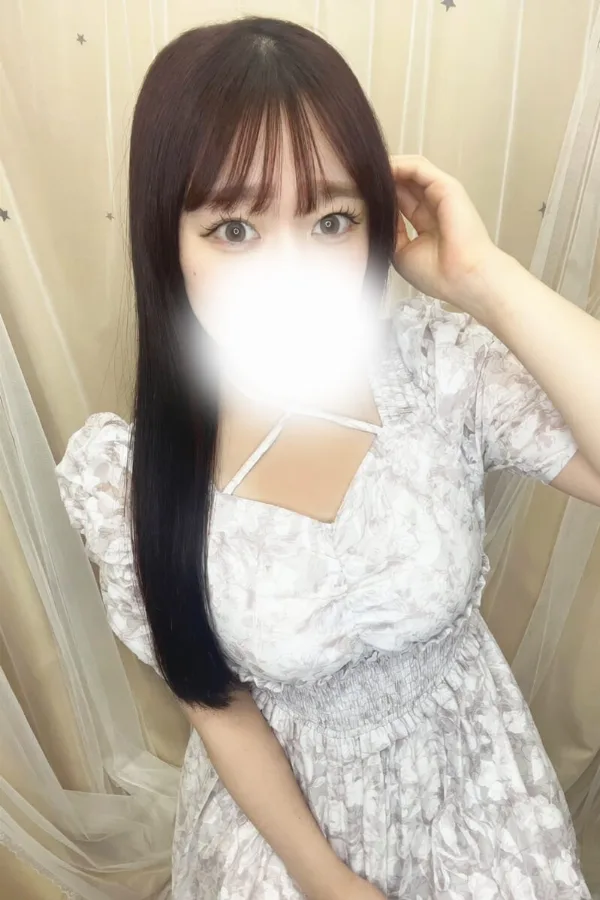桃乃ひとみ