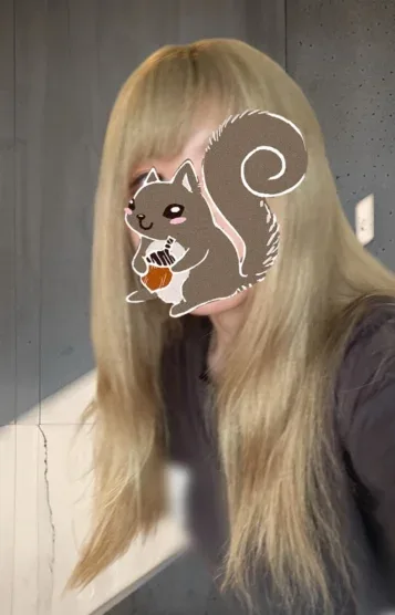 ナツキ(23)