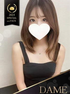 ここね(>_