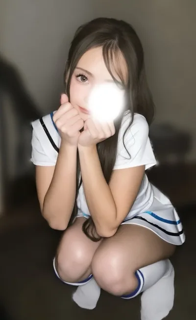 如月 モモ