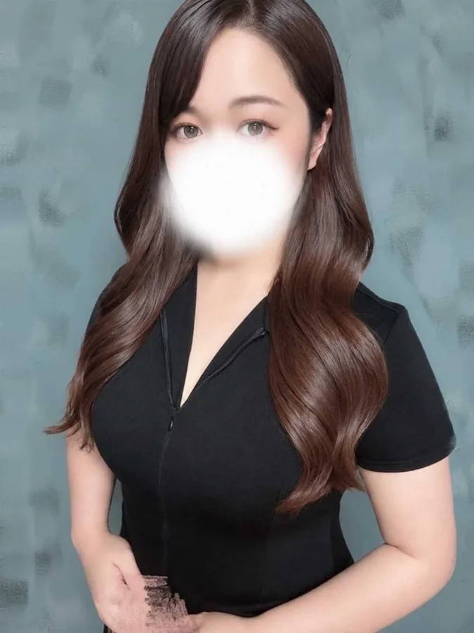 美月 えな