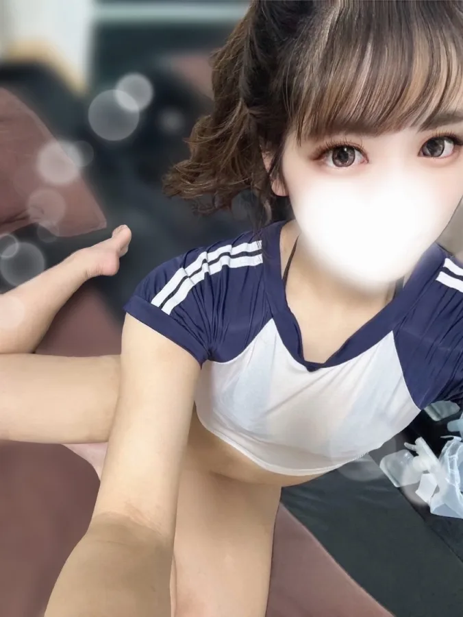 愛沢なな