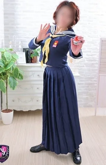 色川もます(32)