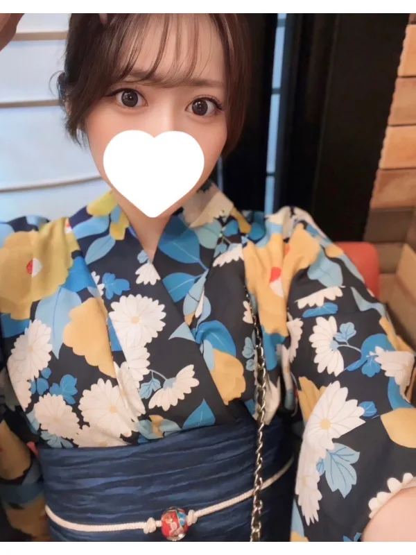 杏 まりな
