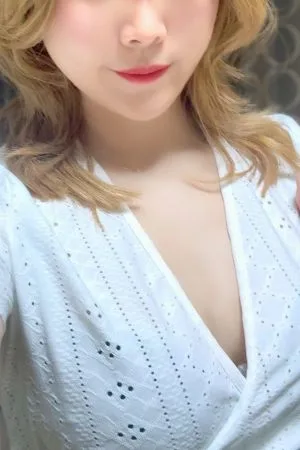 山本 なこ