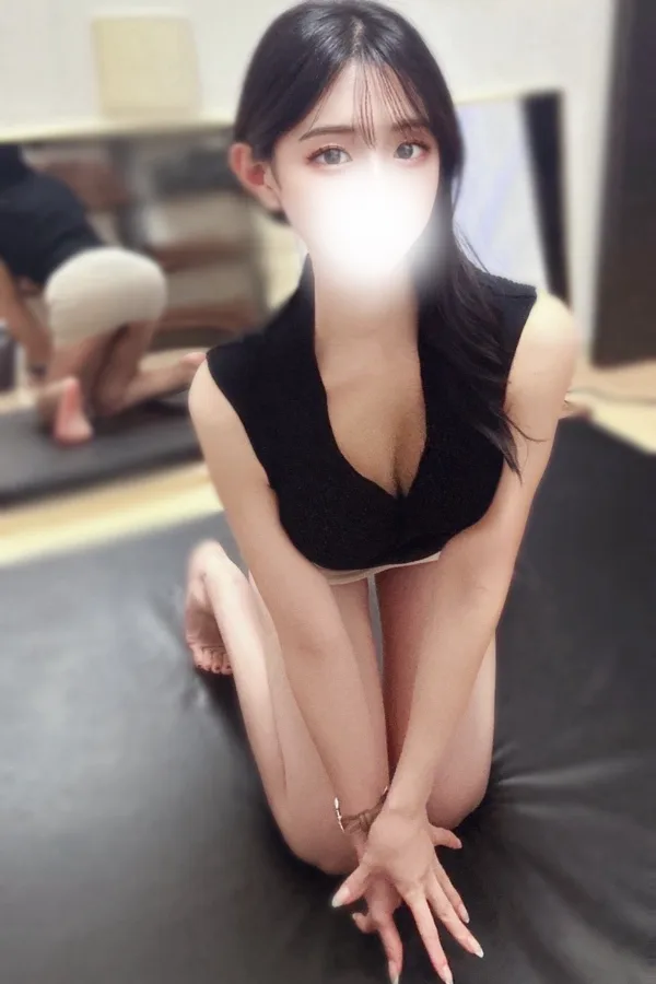 愛沢ゆな